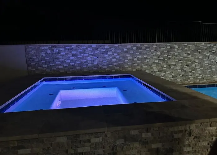 Beautiful New Construction - New Pool & Spa! Ferienhaus Lake Havasu City