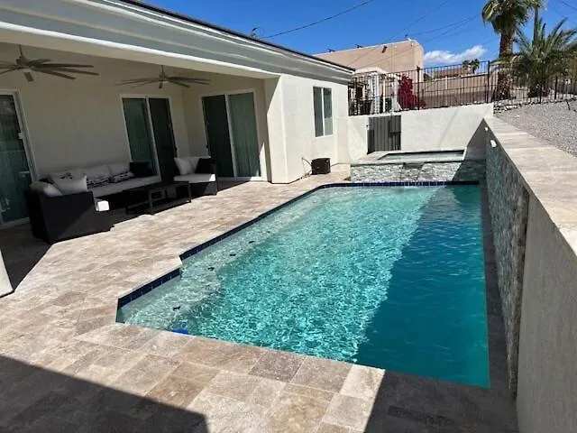 Beautiful New Construction - New Pool & Spa! Ferienhaus Lake Havasu City
