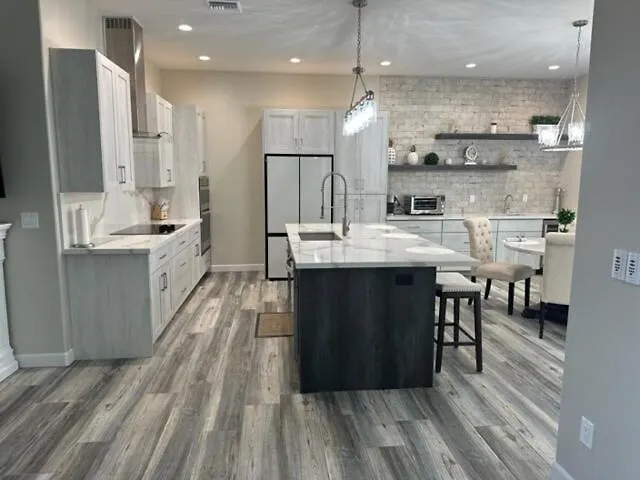Beautiful New Construction - New Pool & Spa! Lake Havasu City