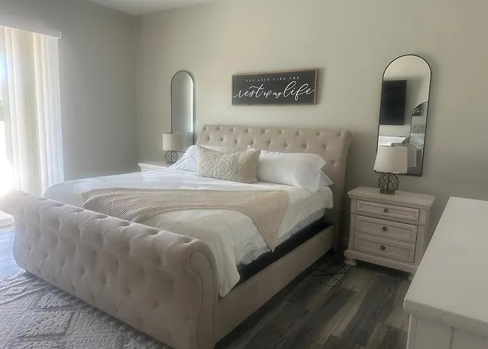 Beautiful New Construction - New Pool & Spa!