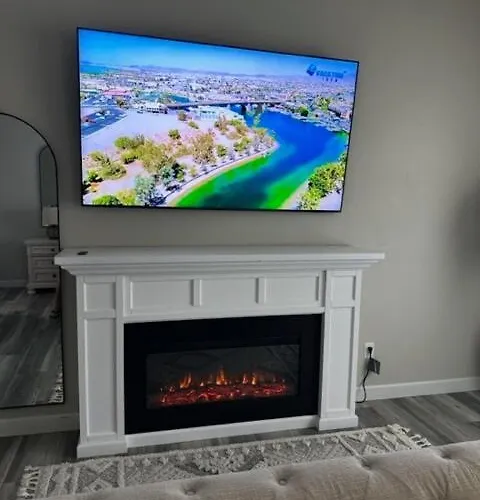 Beautiful New Construction - New Pool & Spa! Ferienhaus Lake Havasu City